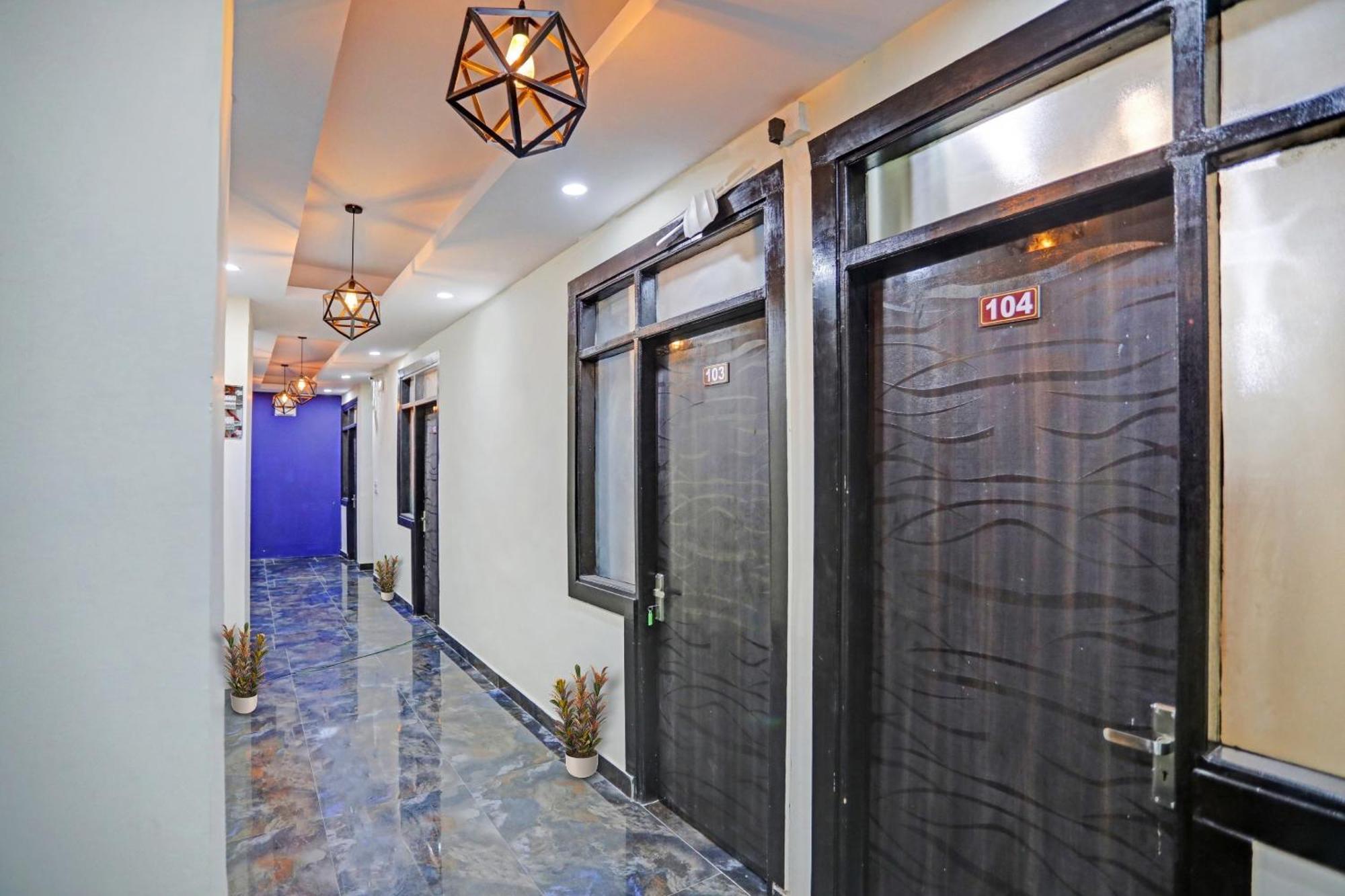Flagship Grand Imperial Near Worlds Of Wonder Otel Kālkāji Devi Dış mekan fotoğraf